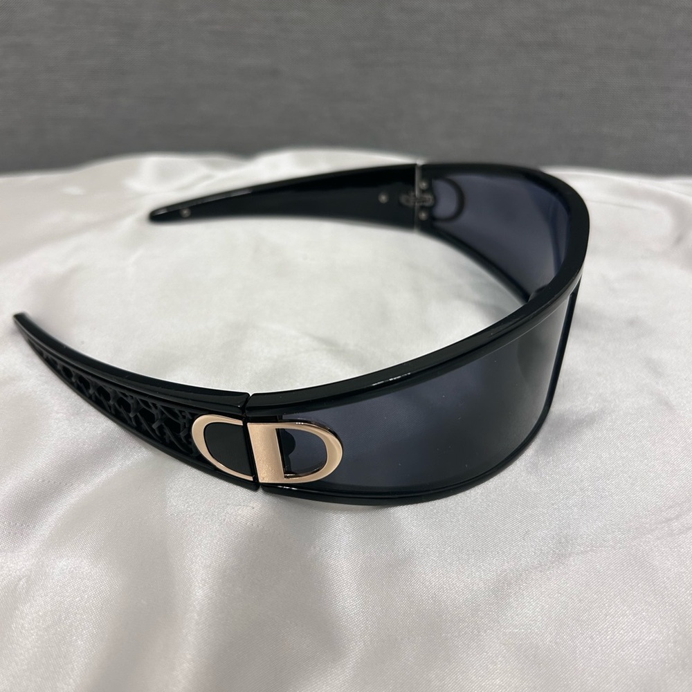 CD inspired sunglasses